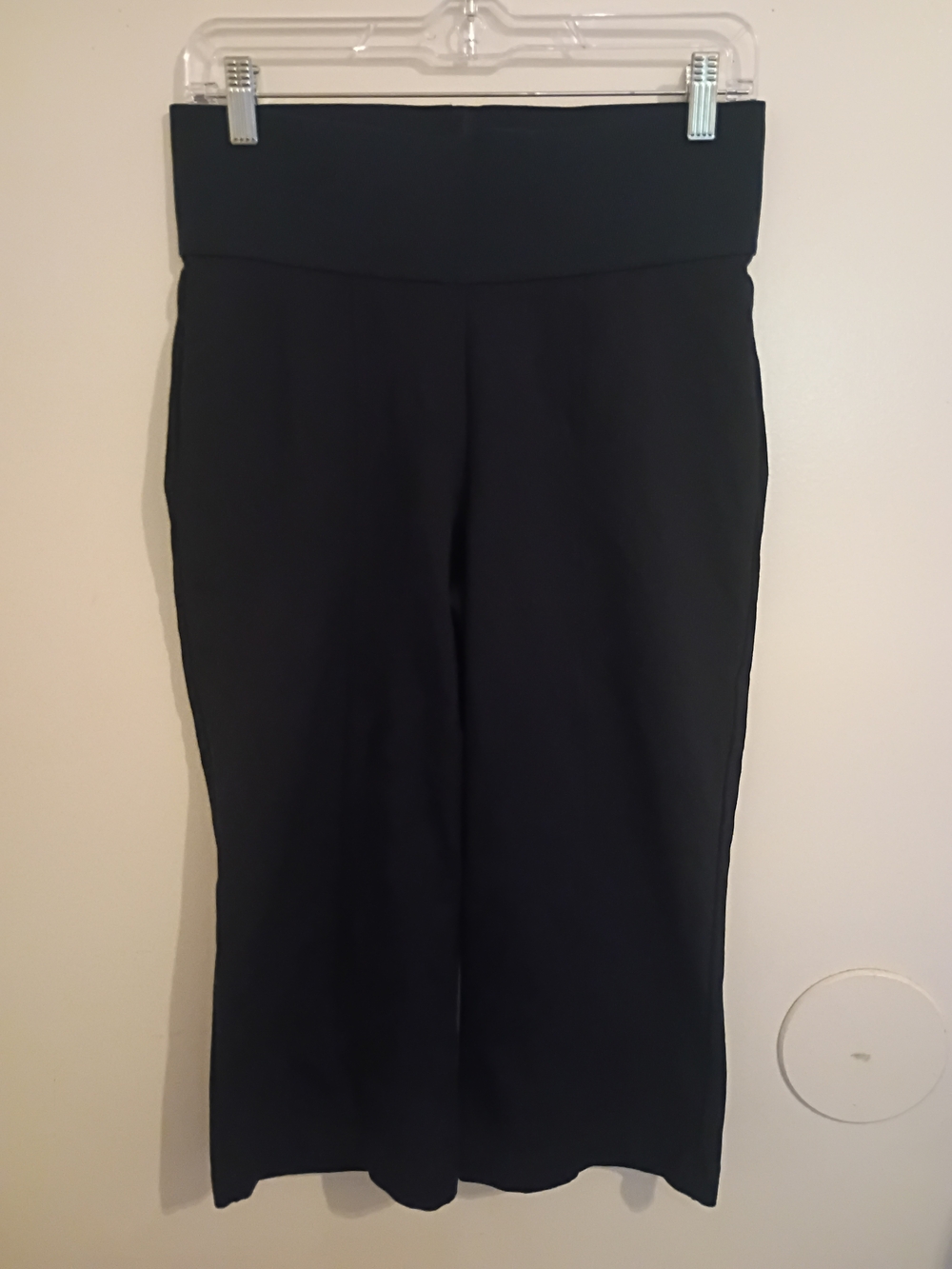Nygard Slims Black Active Wear Cropped Pull-On Pants‎ Sz M